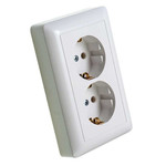 ХИТ Розетка двойная скрытая белая с заземлением без шторок 16А 250В